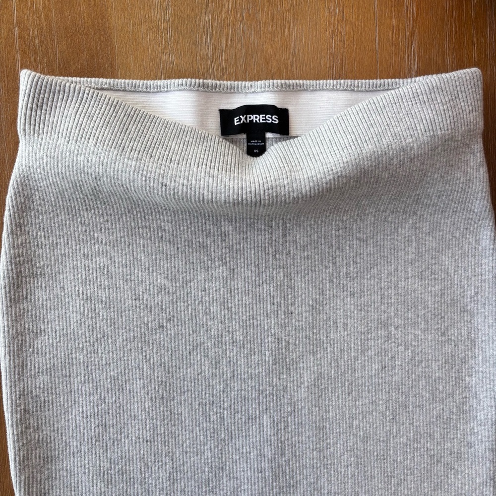 Express Light Gray Ribbed Skirt - Picture 10 of 11